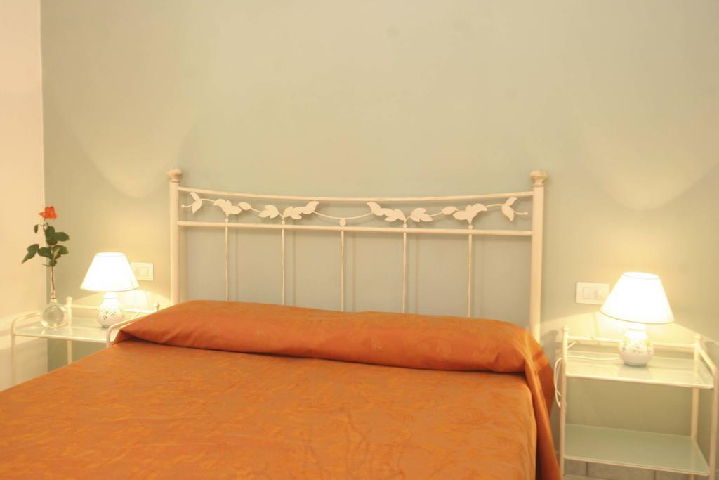 Lo Scoglio - Goelba Villa Capoliveri  Bilik gambar